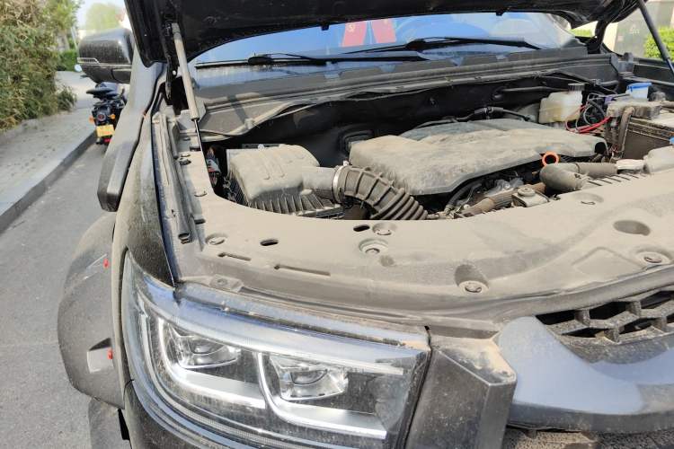 Used Great Wall Poer 2022 2.0T Black Bullet Special Edition GW4C20B Engine Bay Right
