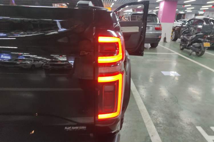 Used Great Wall Poer 2022 2.0T Black Bullet Special Edition GW4C20B Right Rear Taillight