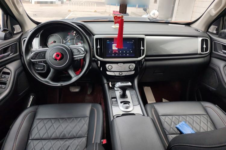 Used Great Wall Poer 2023 2.0T Passenger Version Automatic Diesel 4x4 Comfort Trim – GW4D20M Center Console