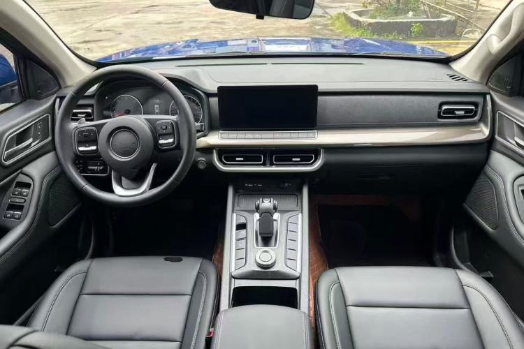 Used Great Wall Poer 2023 2.0T Commercial Version Automatic Diesel 4x4 Elite Long-Box GW4D20M Center Console