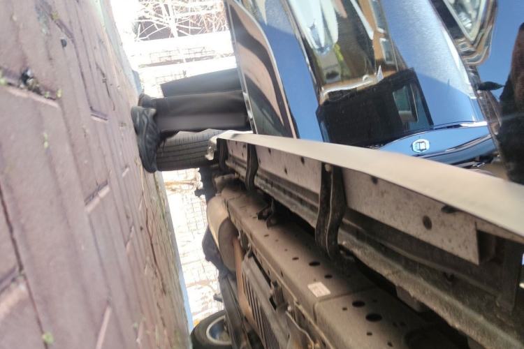 Used Great Wall Poer 2023 2.0T Commercial Version Automatic Diesel 4x4 Elite Long-Box GW4D20M Chassis Front Right