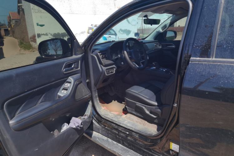 Used Great Wall Poer 2023 2.0T Commercial Version Automatic Diesel 4x4 Elite Long-Box GW4D20M Driver Seat