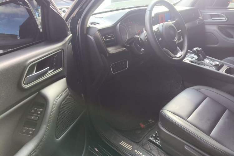 Used Great Wall Poer 2023 2.0T Commercial Version Automatic Diesel 4x4 Elite Long-Box GW4D20M Driver Seat