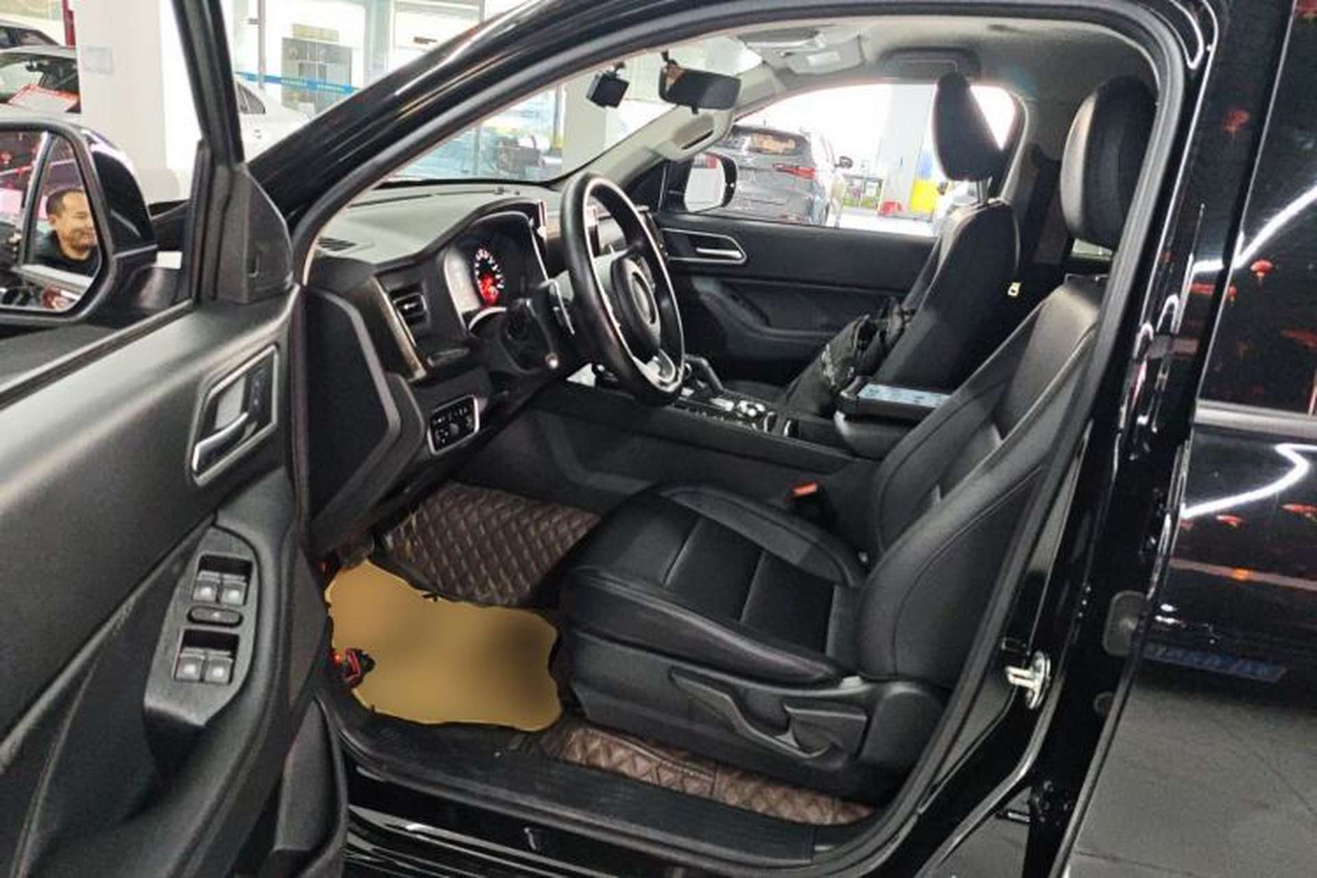 Used Great Wall Poer 2023 2.0T Commercial Version Automatic Diesel Two-Wheel Drive Elite Trim with Long Bed – GW4D20M Driver Seat