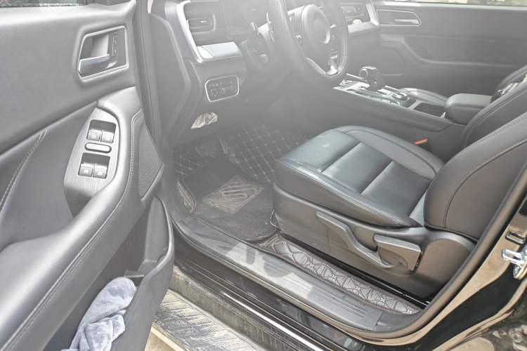 Used Great Wall Poer 2023 2.0T Passenger Version Automatic Gasoline Four-Wheel Drive Comfort Trim – GW4C20B Driver Seat