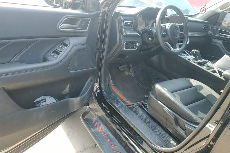 Used Great Wall Poer 2023 2.0T Commercial Version Automatic Diesel 4x4 Elite Long-Box GW4D20M Driver Seat
