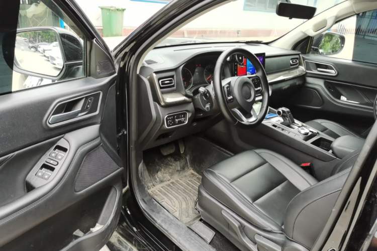 Used Great Wall Poer 2023 2.0T Commercial Version Automatic Gasoline Two-Wheel Drive Elite Trim with Long Bed – GW4C20B Driver Seat
