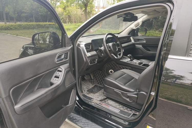 Used Great Wall Poer 2023 2.0T Passenger Version Automatic Diesel 4x4 Comfort Trim – GW4D20M Driver Seat