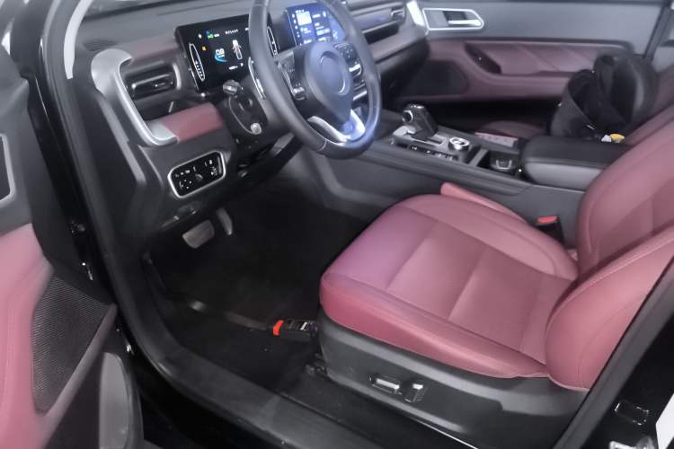 Used Great Wall Poer 2023 2.0T Off-Road Edition Automatic Gasoline Four-Wheel Drive – High-End Version Driver Seat