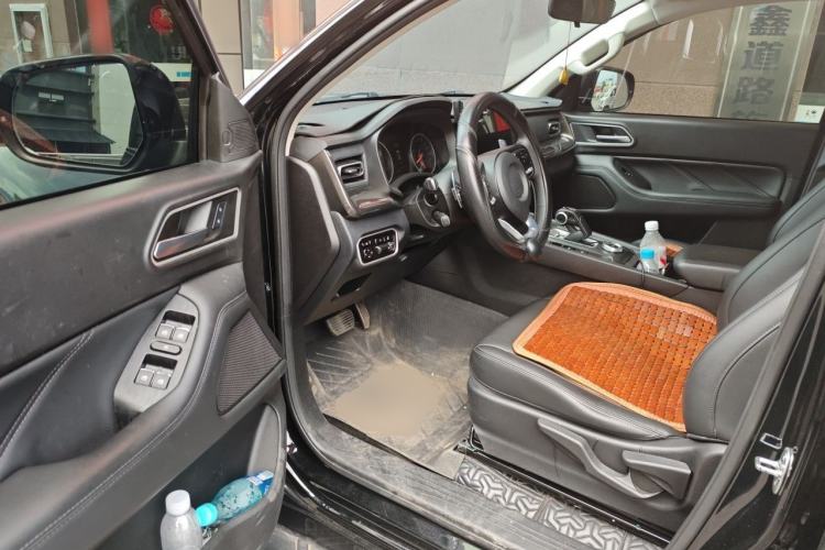 Used Great Wall Poer 2023 2.0T Commercial Version Automatic Diesel Two-Wheel Drive Elite Trim with Long Bed – GW4D20M Driver Seat