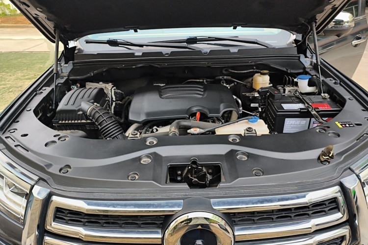 Used Great Wall Poer 2023 2.0T Luxury Automatic Gasoline 4x4 Version GW4C20B Engine Bay