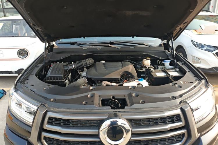 Used Great Wall Poer 2023 2.0T Passenger Version Automatic Diesel Two-Wheel Drive Comfort Trim – GW4D20M Engine Bay
