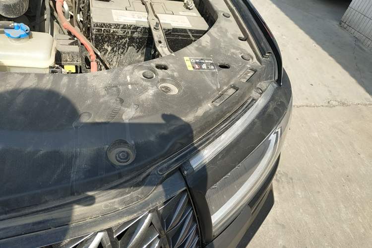Used Great Wall Poer 2023 2.0T Commercial Version Automatic Diesel 4x4 Elite Long-Box GW4D20M Engine Bay Left