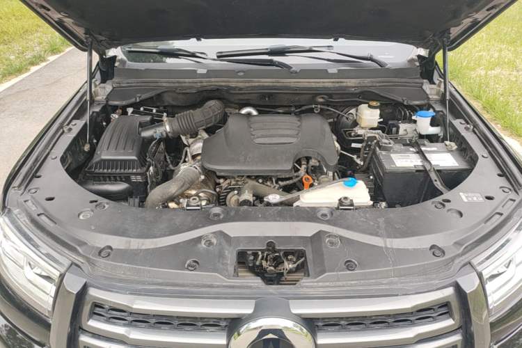 Used Great Wall Poer 2023 2.0T Passenger Version Automatic Diesel 4x4 Comfort Trim – GW4D20M Engine Bay