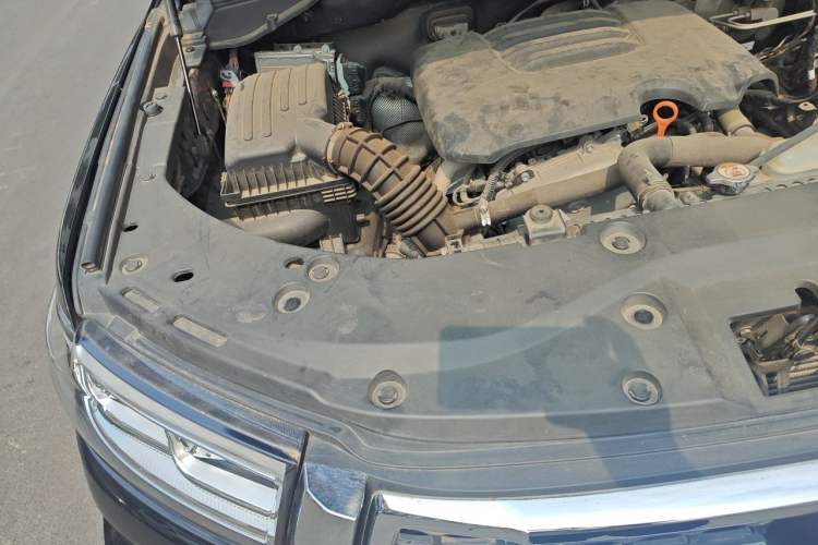 Used Great Wall Poer 2023 2.0T Luxury Automatic Gasoline 4x4 Version GW4C20B Engine Bay Right