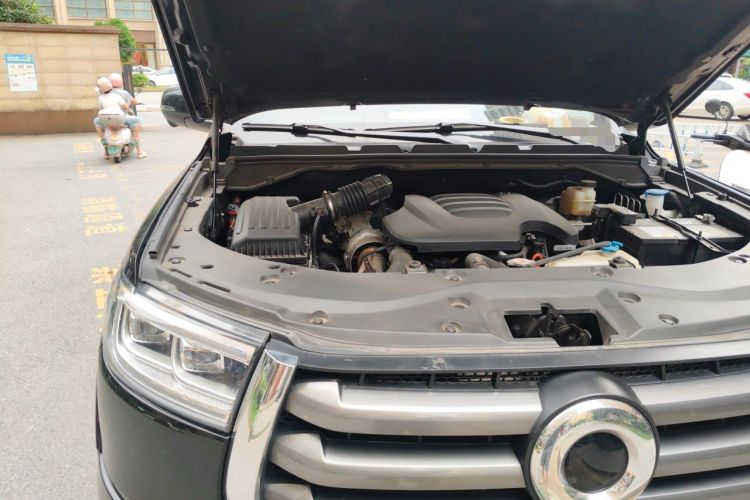 Used Great Wall Poer 2023 2.0T Passenger Version Automatic Diesel 4x4 Comfort Trim – GW4D20M Engine Bay Right
