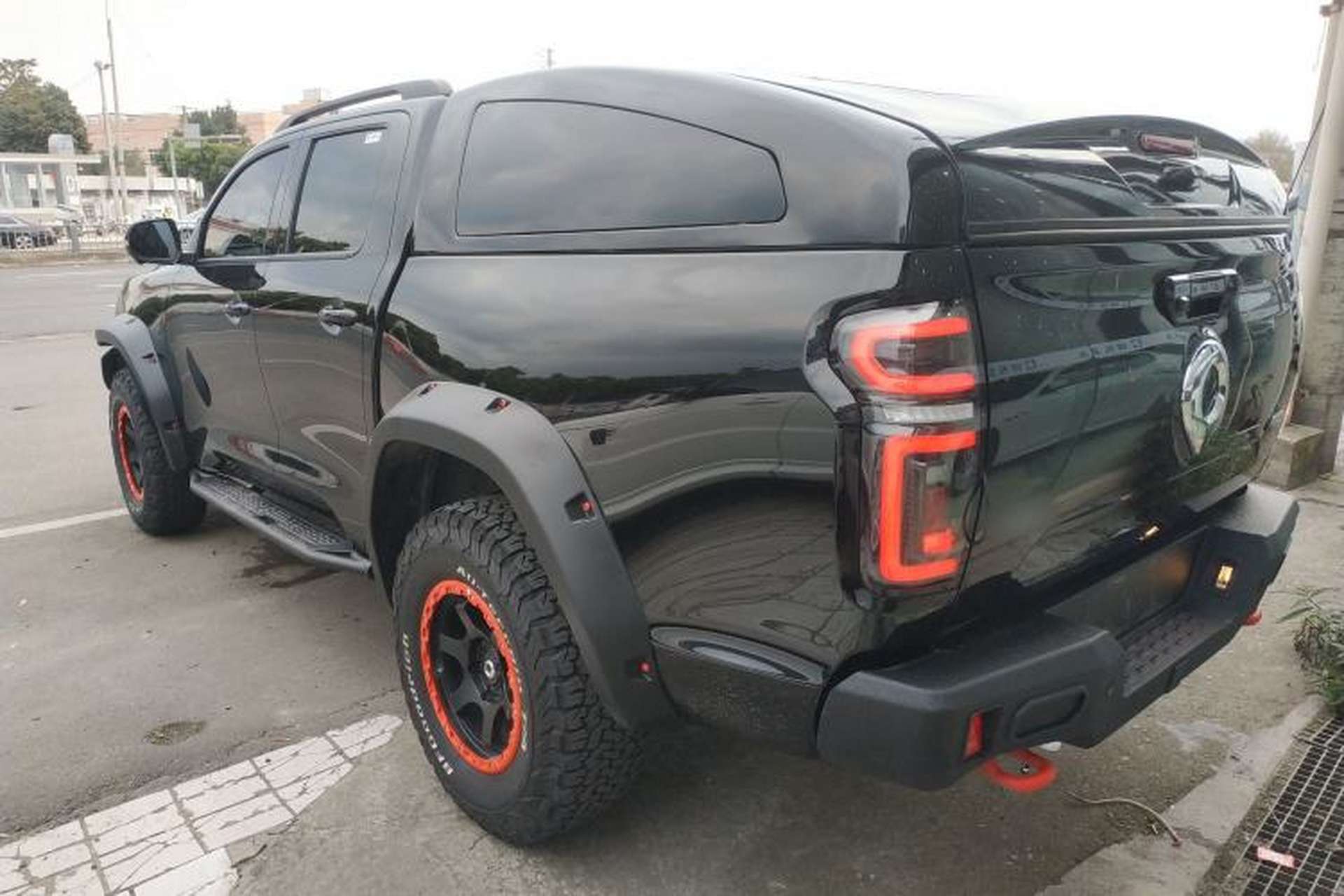 Used Great Wall Poer 2023 2.0T Black Edition Exterior 2