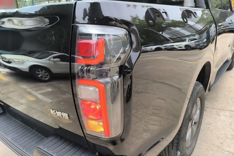 Used Great Wall Poer 2023 2.0T Commercial Version Automatic Diesel Two-Wheel Drive Elite Standard Box GW4D20M Exterior 3