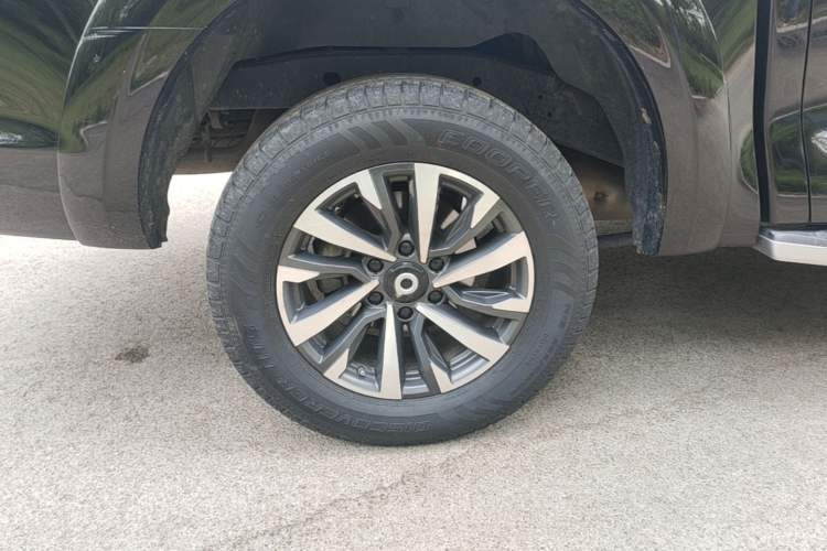 Used Great Wall Poer 2023 2.0T Passenger Version Automatic Diesel 4x4 Comfort Trim – GW4D20M Exterior 5