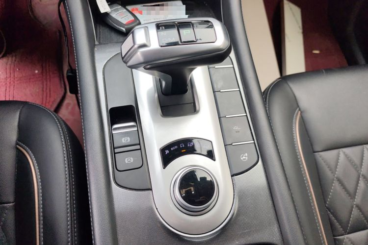 Used Great Wall Poer 2023 2.0T Passenger Version Automatic Diesel 4x4 Comfort Trim – GW4D20M Gear Lever