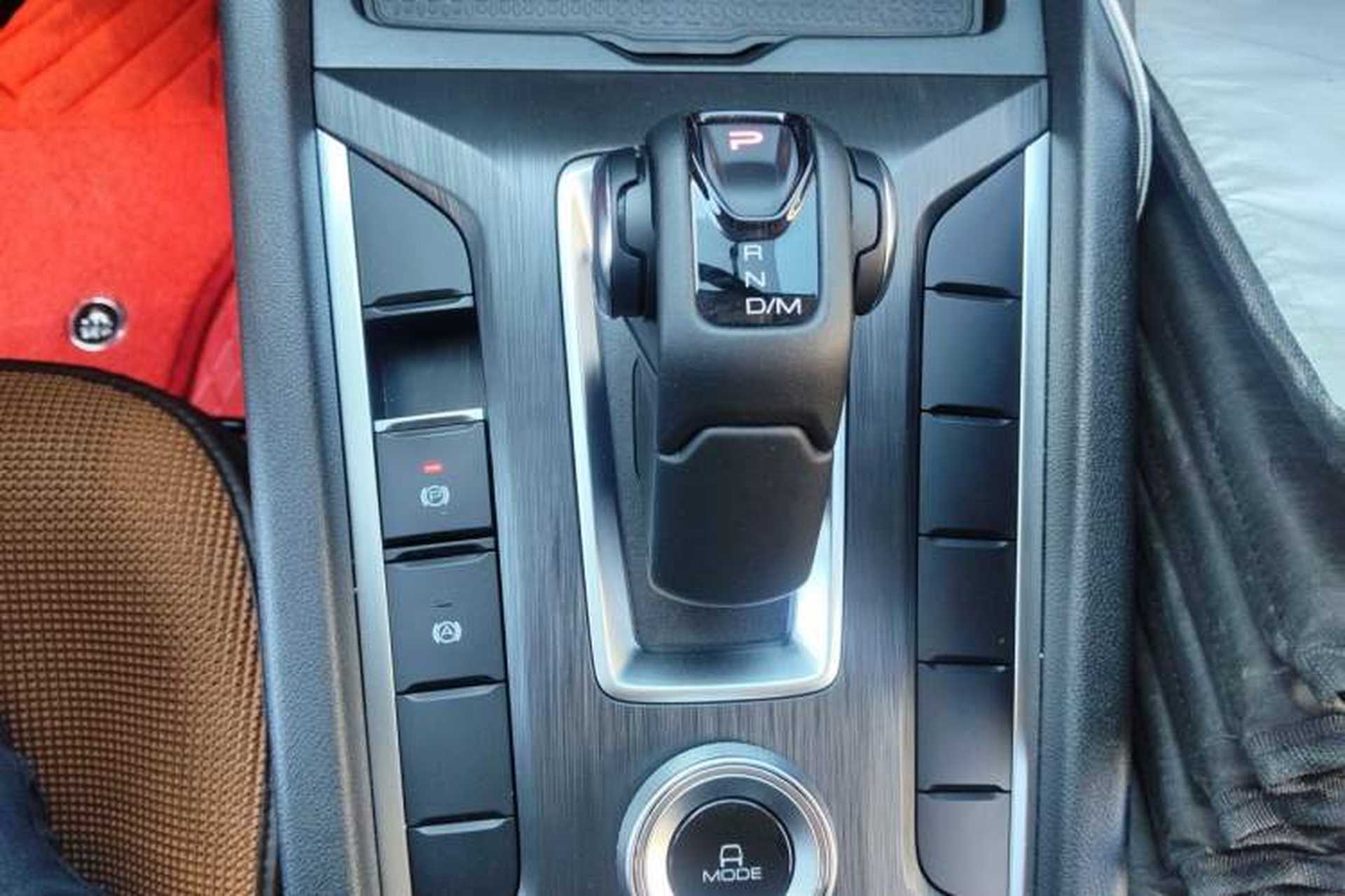 Used Great Wall Poer 2023 2.0T Commercial Version Automatic Diesel 4x4 Elite Long-Box GW4D20M Gear Lever