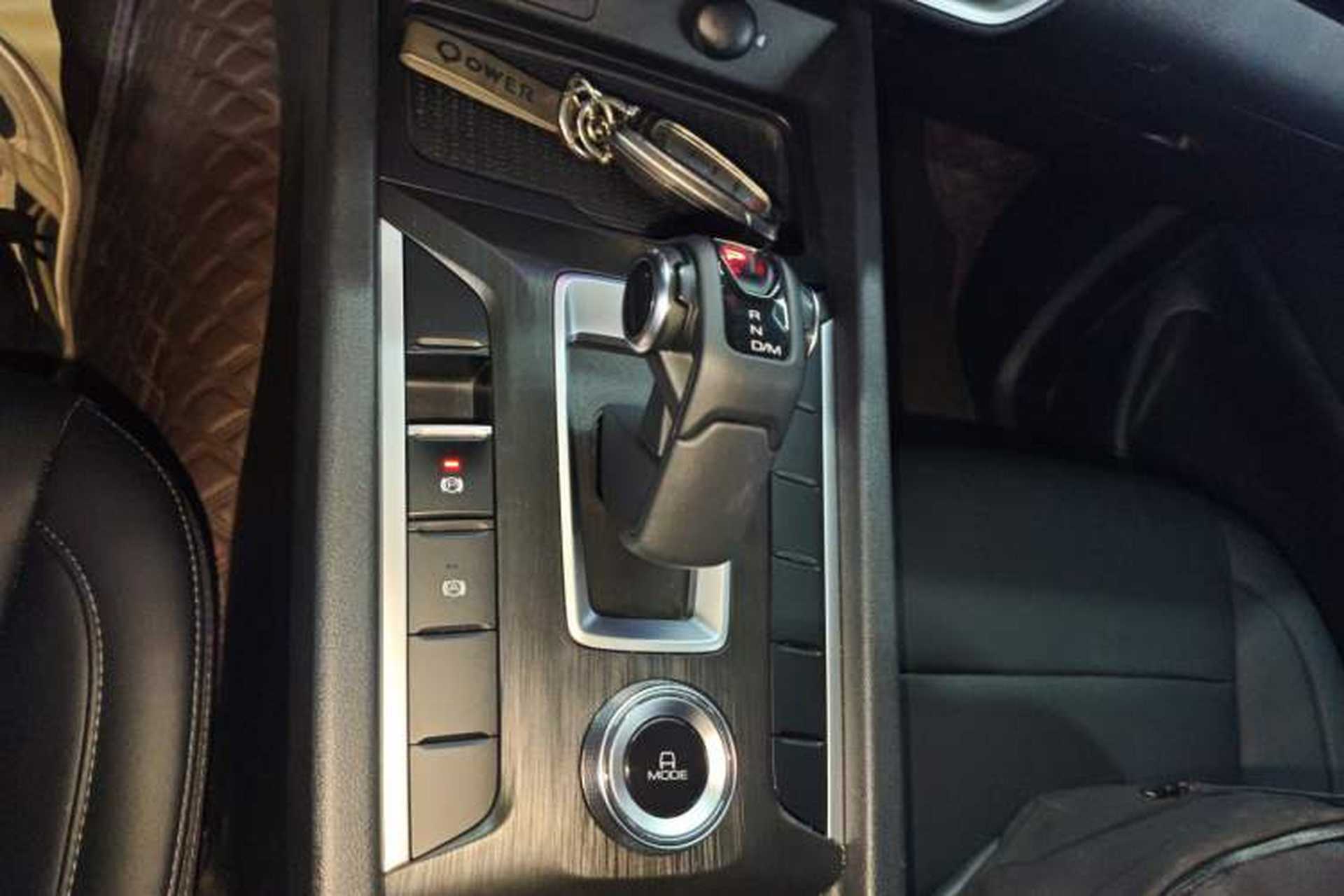 Used Great Wall Poer 2023 2.0T Commercial Version Automatic Diesel Two-Wheel Drive Elite Trim with Long Bed – GW4D20M Gear Lever