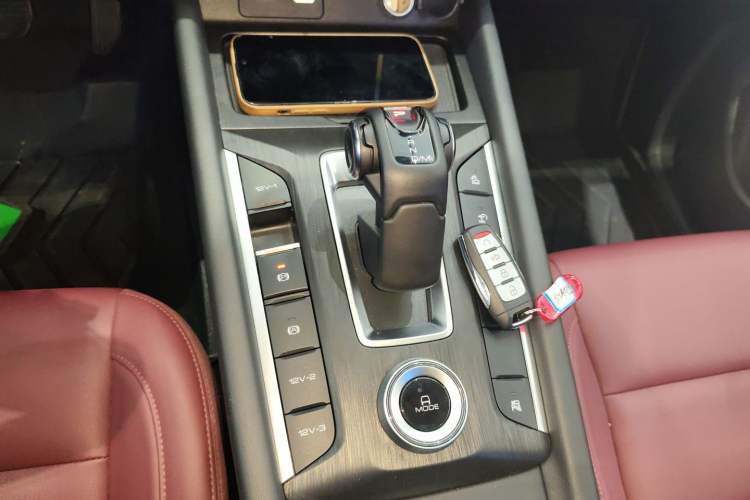 Used Great Wall Poer 2023 2.0T Off-Road Edition Automatic Diesel 4x4 Advanced Version Gear Lever