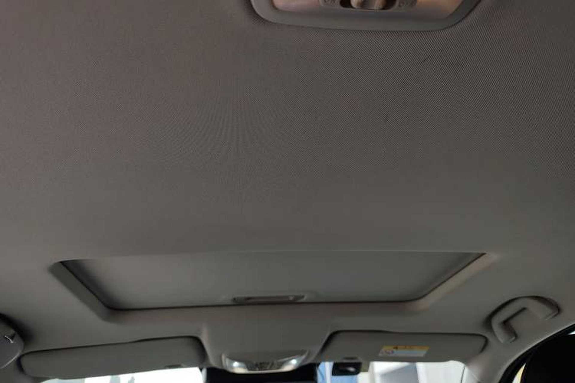 Used Great Wall Poer 2023 2.0T Passenger Version Automatic Diesel 4x4 Comfort Trim – GW4D20M Headliner
