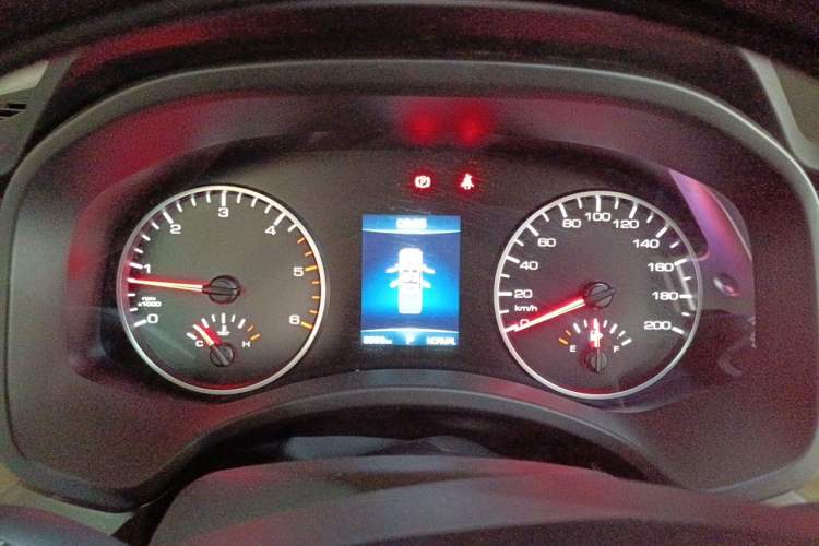 Used Great Wall Poer 2023 2.0T Commercial Version Automatic Diesel Two-Wheel Drive Elite Trim with Long Bed – GW4D20M Instrument Cluster
