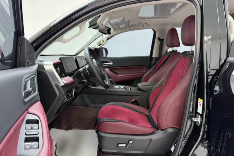 Used Great Wall Poer 2023 2.0T Off-Road Edition Automatic Diesel 4x4 Advanced Version Interior 3