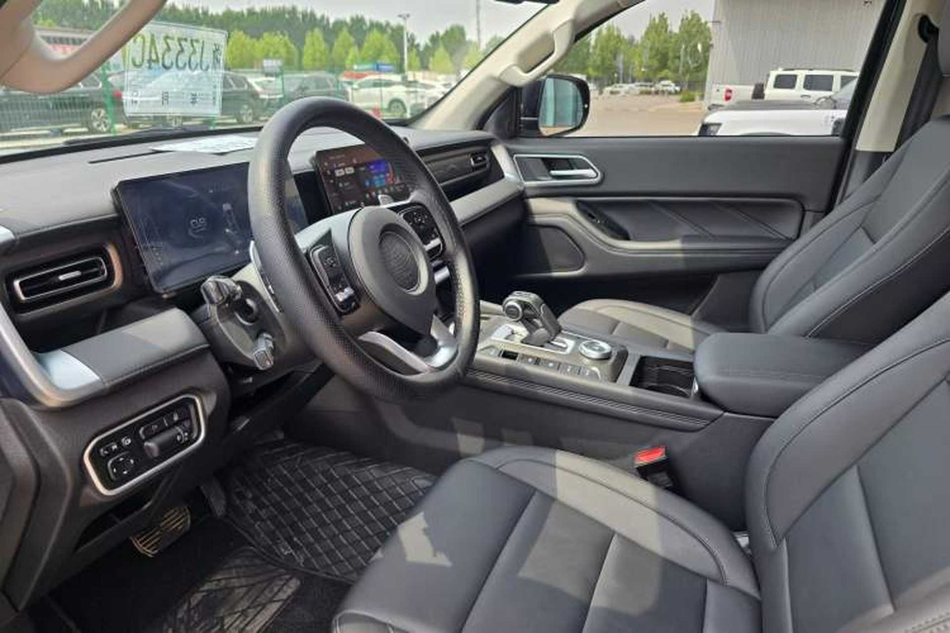 Used Great Wall Poer 2023 2.0T Passenger Version Automatic Diesel Two-Wheel Drive Comfort Trim – GW4D20M Interior 3