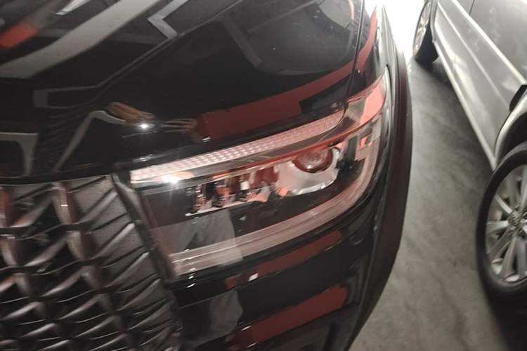 Used Great Wall Poer 2023 2.0T Commercial Version Automatic Diesel Two-Wheel Drive Navigation-Style Long Bed – GW4D20M Left Front Headlight