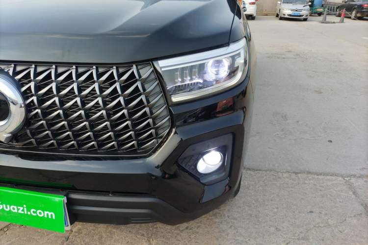 Used Great Wall Poer 2023 2.0T Commercial Version Automatic Diesel Two-Wheel Drive Elite Trim with Long Bed – GW4D20M Left Front Headlight