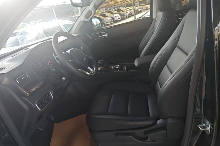 Used Great Wall Poer 2023 2.0T Commercial Version Automatic Diesel 4x4 Elite Long-Box GW4D20M Left Front Seat