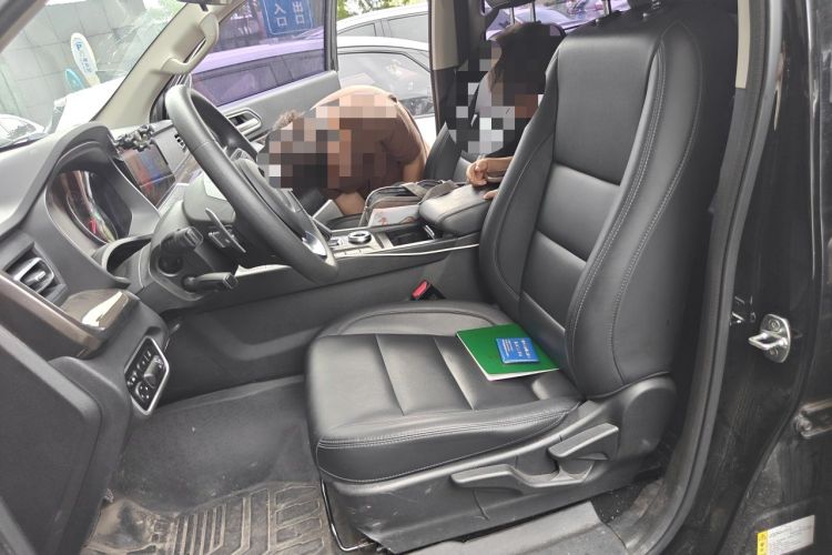Used Great Wall Poer 2023 2.0T Commercial Version Automatic Diesel Two-Wheel Drive Elite Trim with Long Bed – GW4D20M Left Front Seat