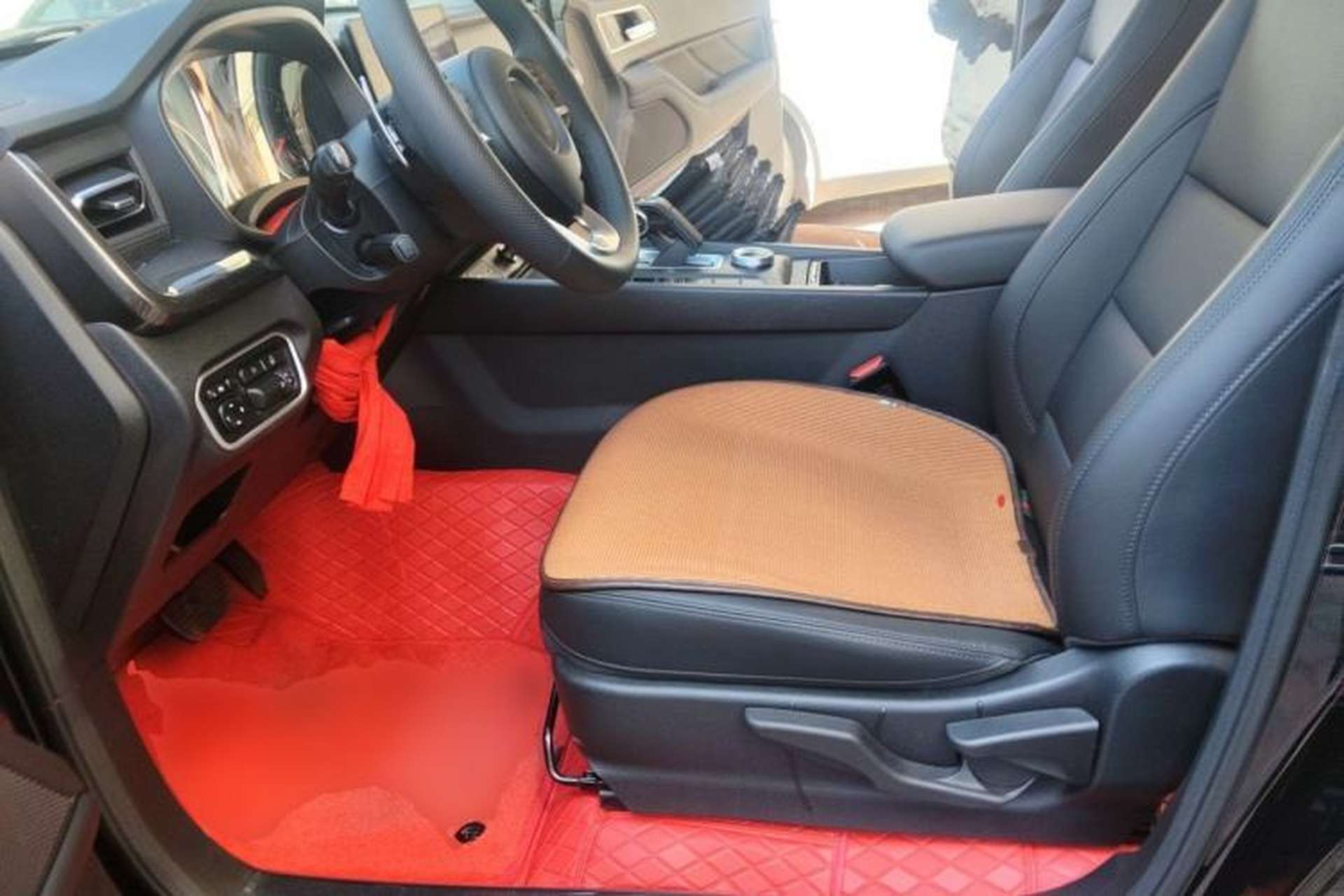 Used Great Wall Poer 2023 2.0T Commercial Version Automatic Diesel 4x4 Elite Long-Box GW4D20M Left Front Seat