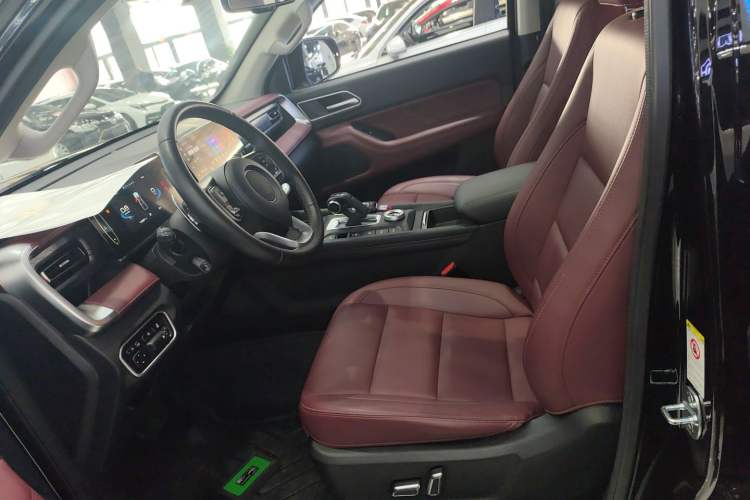 Used Great Wall Poer 2023 2.0T Off-Road Edition Automatic Diesel 4x4 Advanced Version Left Front Seat
