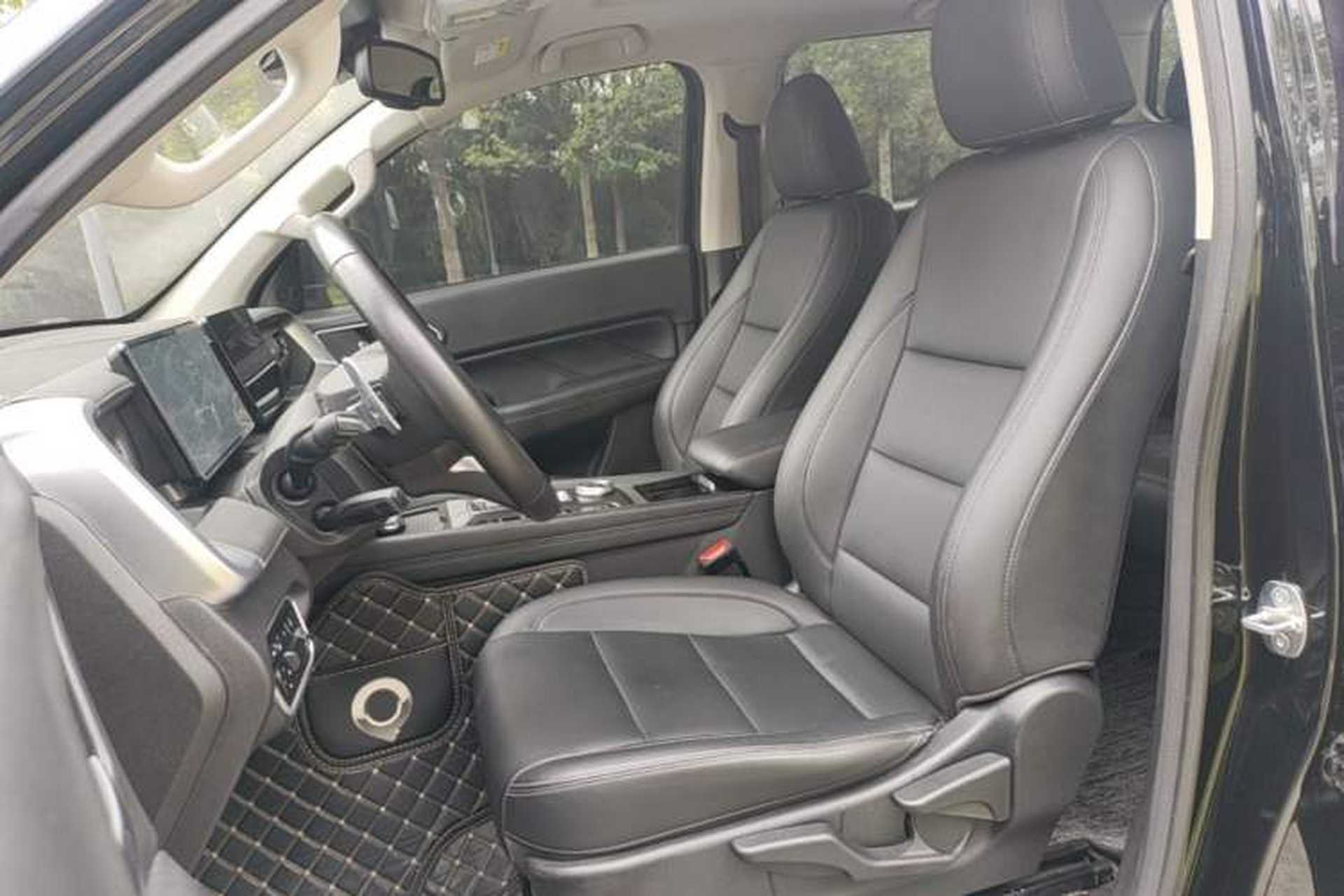 Used Great Wall Poer 2023 2.0T Passenger Version Automatic Diesel 4x4 Comfort Trim – GW4D20M Left Front Seat
