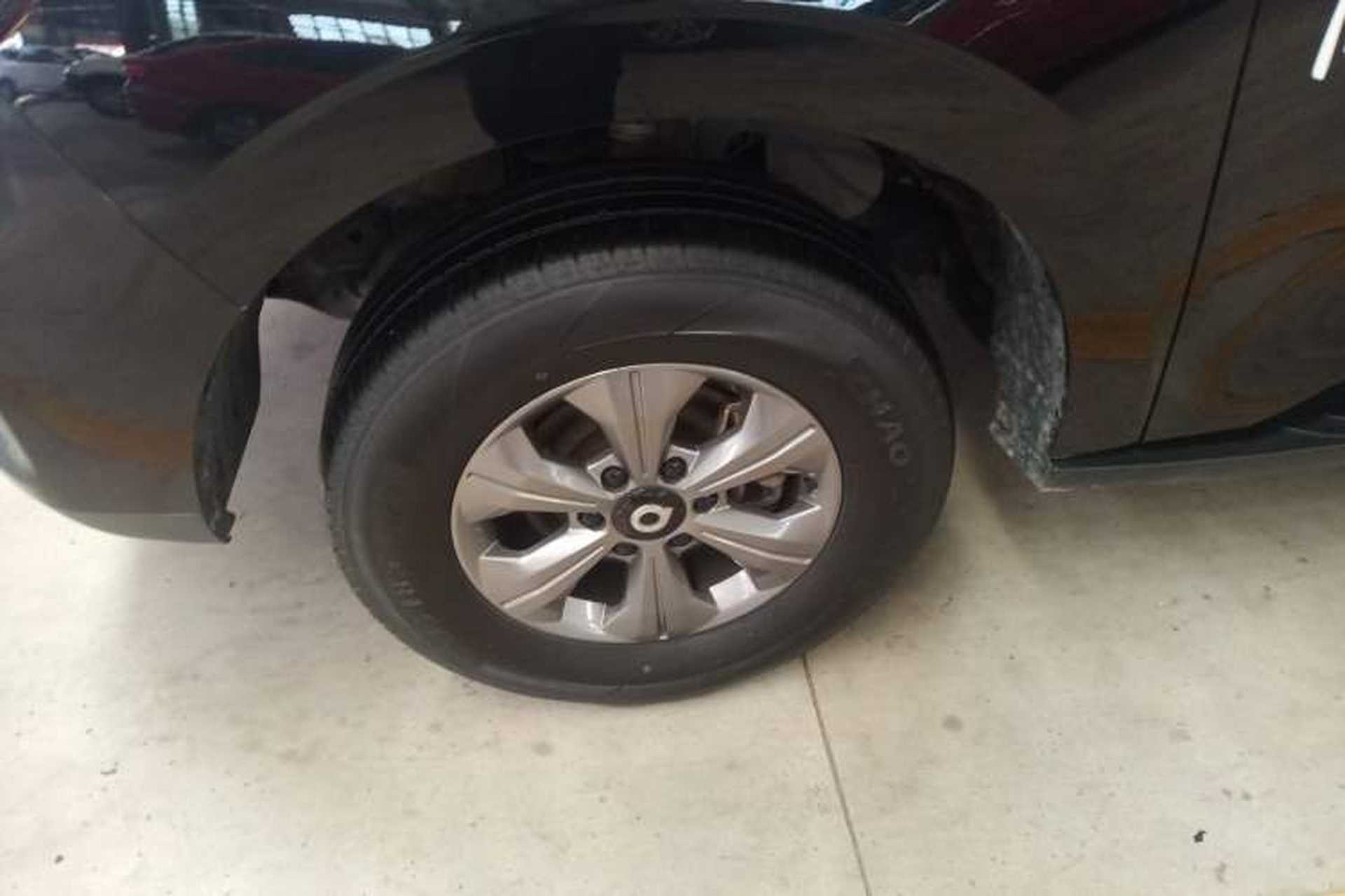 Used Great Wall Poer 2023 2.0T Commercial Version Automatic Diesel Two-Wheel Drive Elite Trim with Long Bed – GW4D20M Left Front Wheel Hub