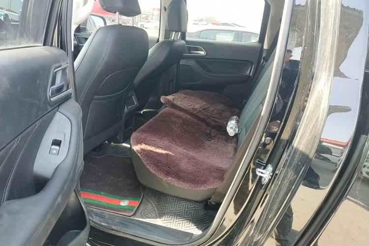 Used Great Wall Poer 2023 2.0T Commercial Version Automatic Diesel 4x4 Elite Long-Box GW4D20M Left Rear Seat