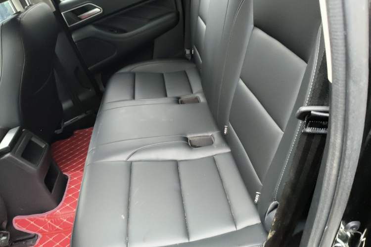 Used Great Wall Poer 2023 2.0T Commercial Version Manual Diesel 4x4 Elite Long-Box GW4D20M Left Rear Seat
