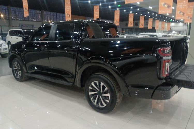 Used Great Wall Poer 2023 2.0T Passenger Version Automatic Gasoline Four-Wheel Drive Comfort Trim – GW4C20B Left Side
