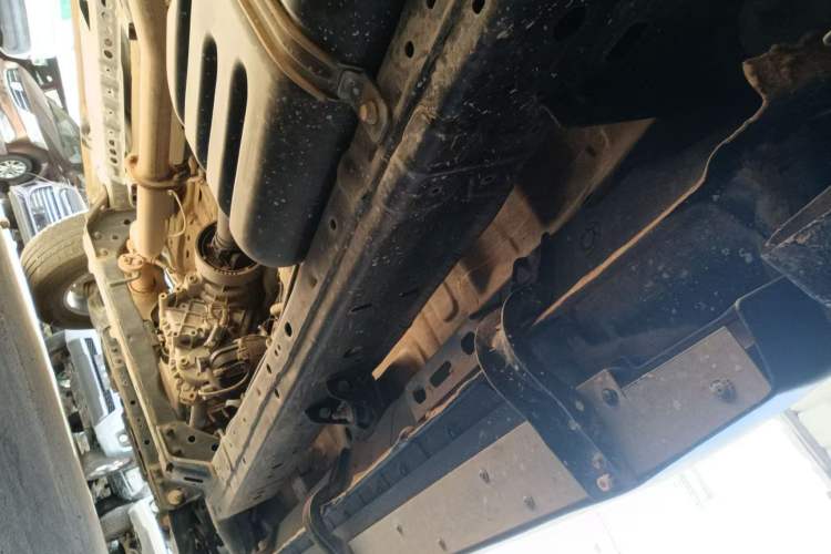 Used Great Wall Poer 2023 2.0T Commercial Version Automatic Diesel 4x4 Elite Long-Box GW4D20M Left Side Sill