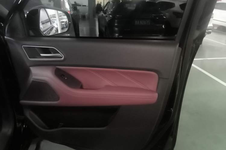 Used Great Wall Poer 2023 2.0T Off-Road Edition Automatic Gasoline Four-Wheel Drive – High-End Version Right Front Door Interior