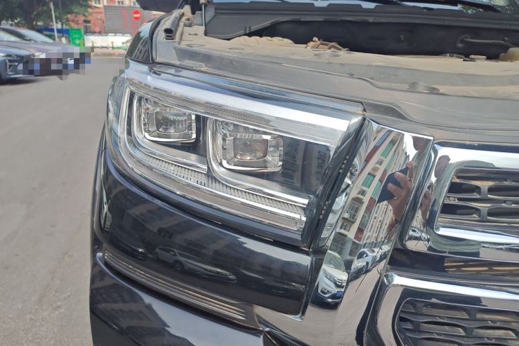 Used Great Wall Poer 2023 2.0T Luxury Automatic Gasoline 4x4 Version GW4C20B Right Front Headlight
