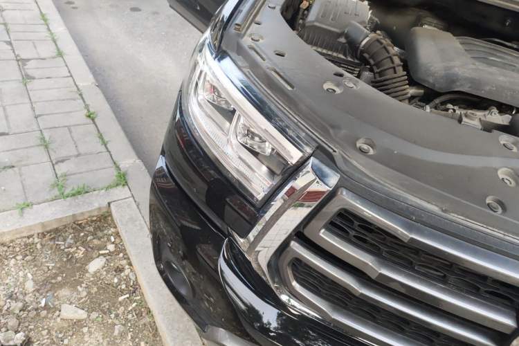 Used Great Wall Poer 2023 2.0T Passenger Version Automatic Gasoline 4x4 Sporty GW4C20B Right Front Headlight