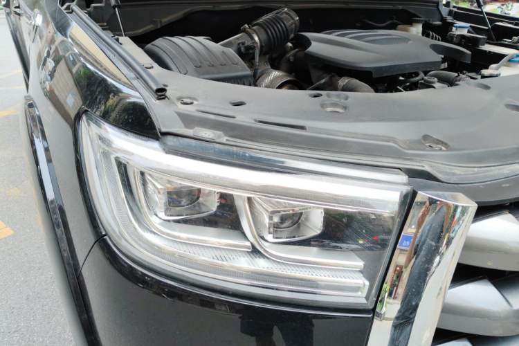 Used Great Wall Poer 2023 2.0T Passenger Version Automatic Diesel 4x4 Comfort Trim – GW4D20M Right Front Headlight