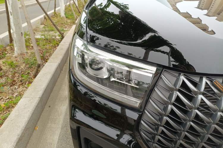 Used Great Wall Poer 2023 2.0T Commercial Version Automatic Diesel Two-Wheel Drive Elite Trim with Long Bed – GW4D20M Right Front Headlight