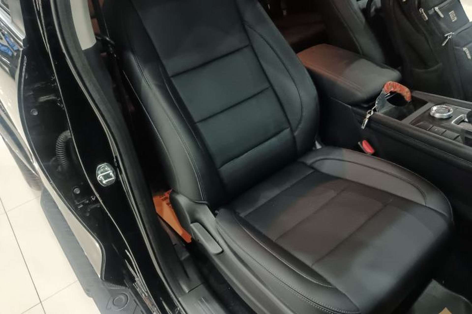 Used Great Wall Poer 2023 2.0T Passenger Version Automatic Gasoline Four-Wheel Drive Comfort Trim – GW4C20B Right Front Seat
