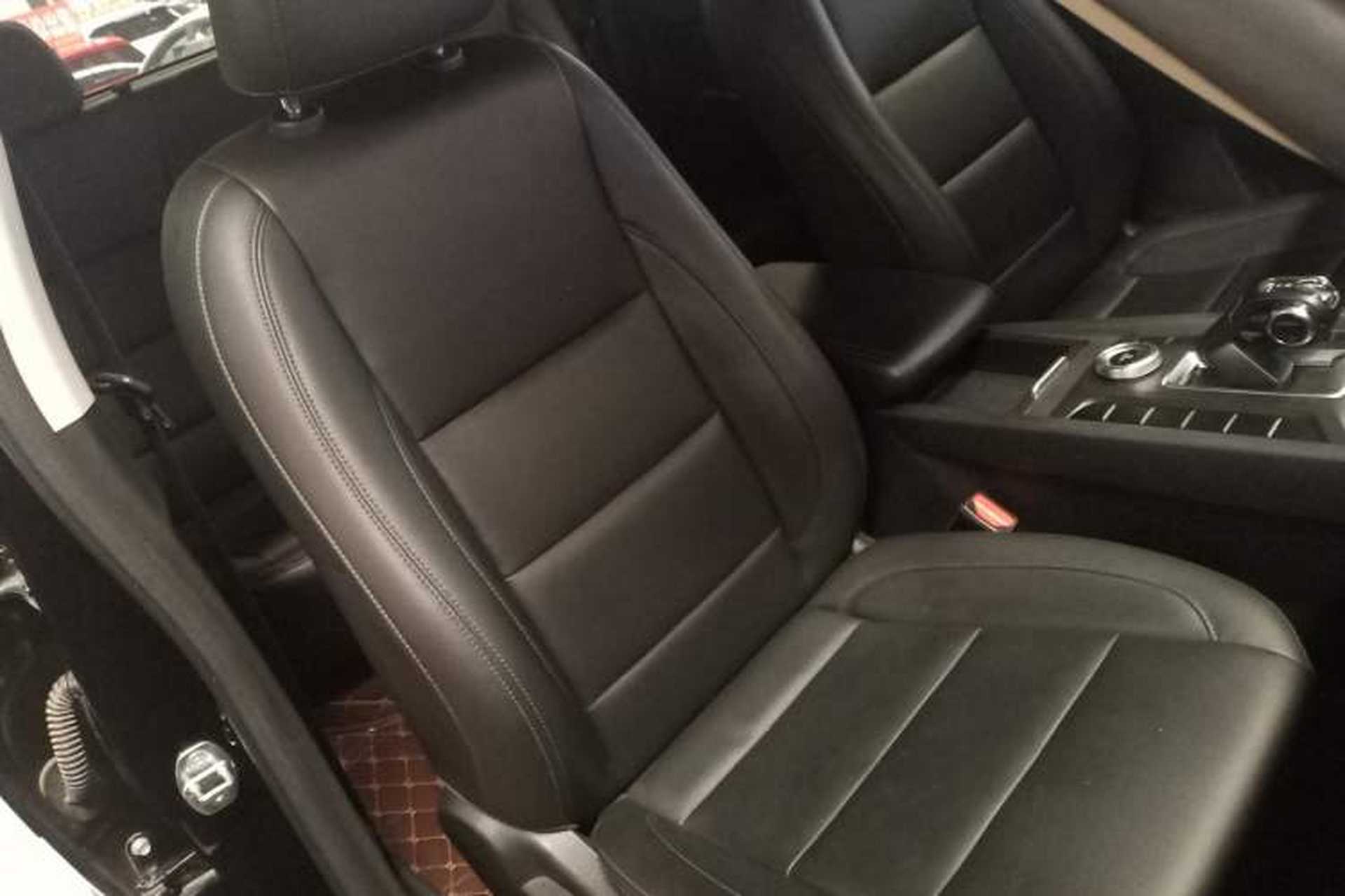 Used Great Wall Poer 2023 2.0T Commercial Version Automatic Diesel Two-Wheel Drive Elite Trim with Long Bed – GW4D20M Right Front Seat